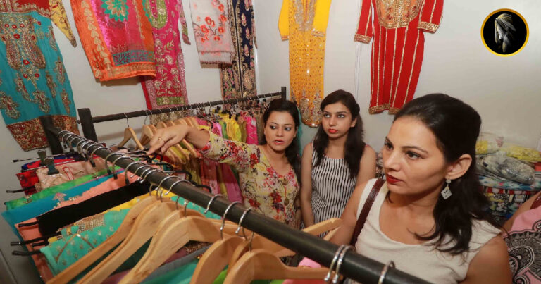 Riwaz International Fashion Show: Showcasing Indo-Pak Fashion Fusion